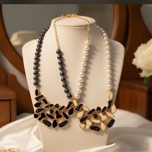 Elegant Black and White Pearl Necklace Set